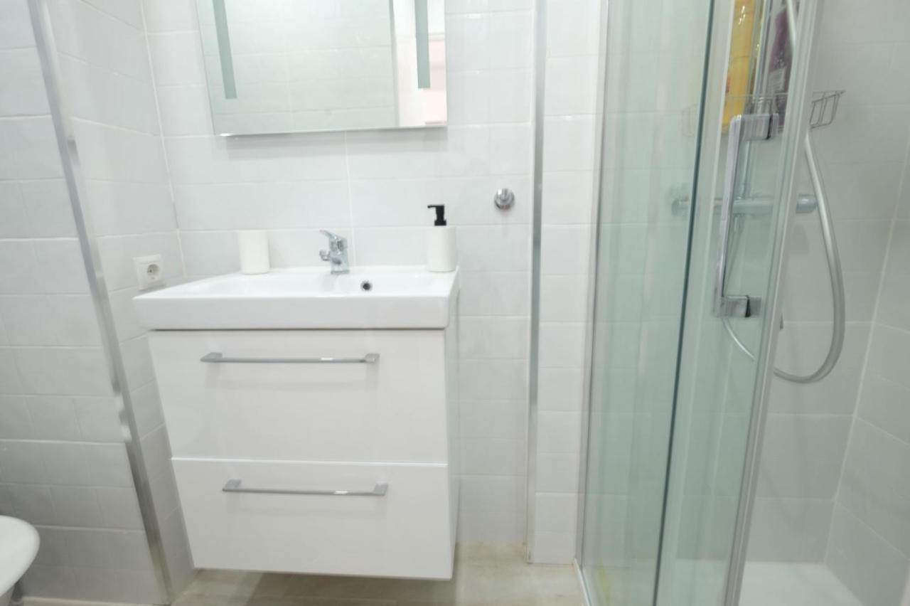 Iris Sea View Benalmadena Apartment Bagian luar foto