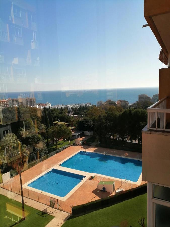 Iris Sea View Benalmadena Apartment Bagian luar foto