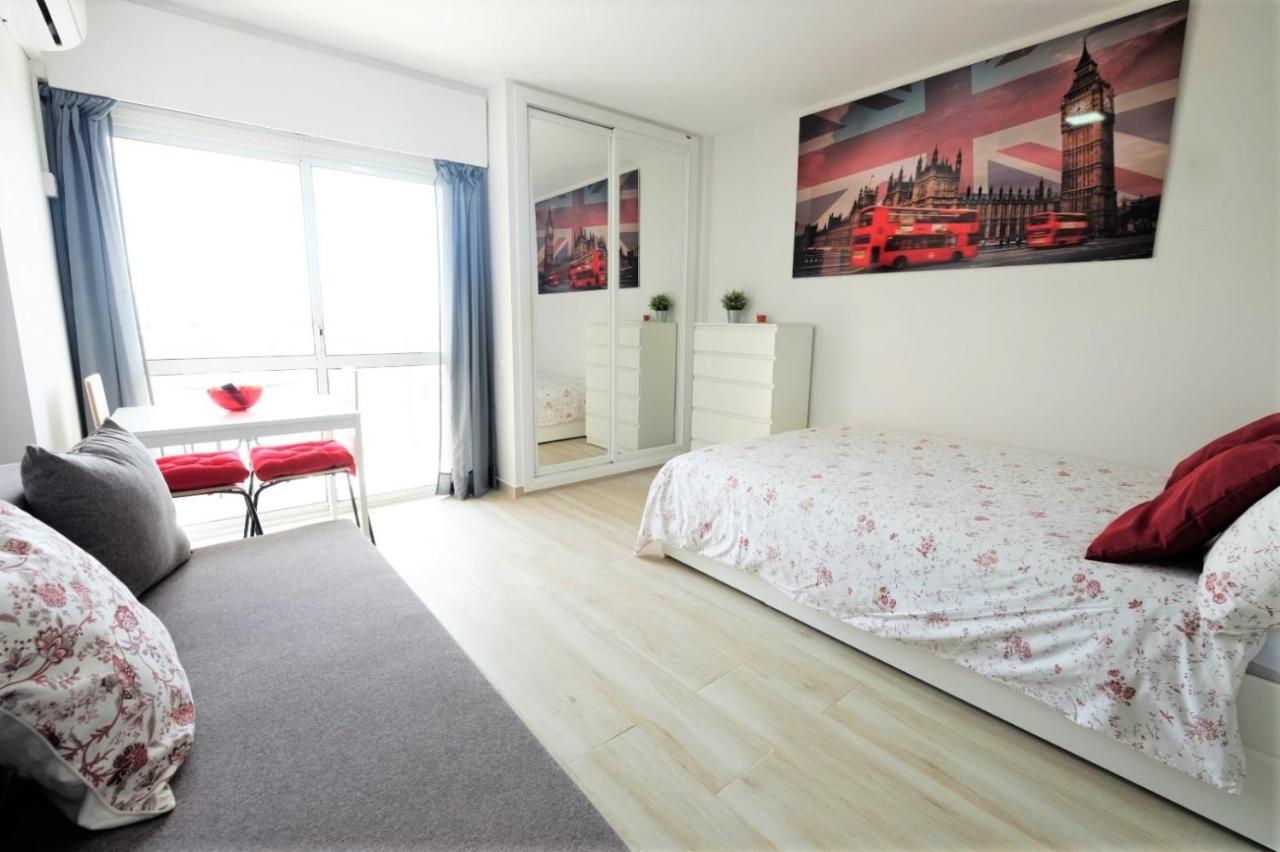 Iris Sea View Benalmadena Apartment Bagian luar foto