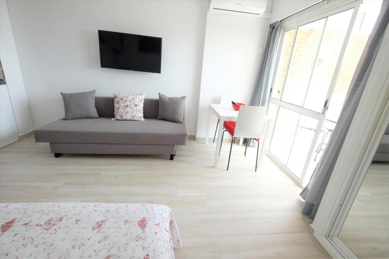 Iris Sea View Benalmadena Apartment Bagian luar foto