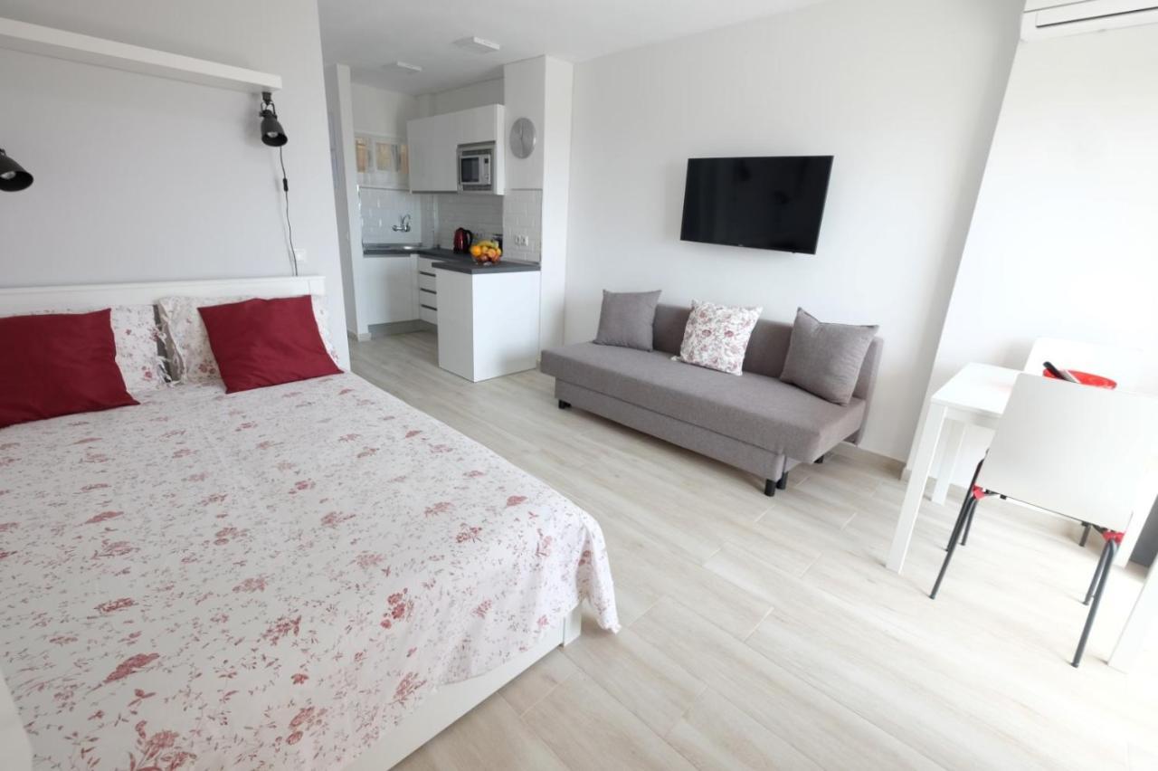 Iris Sea View Benalmadena Apartment Bagian luar foto