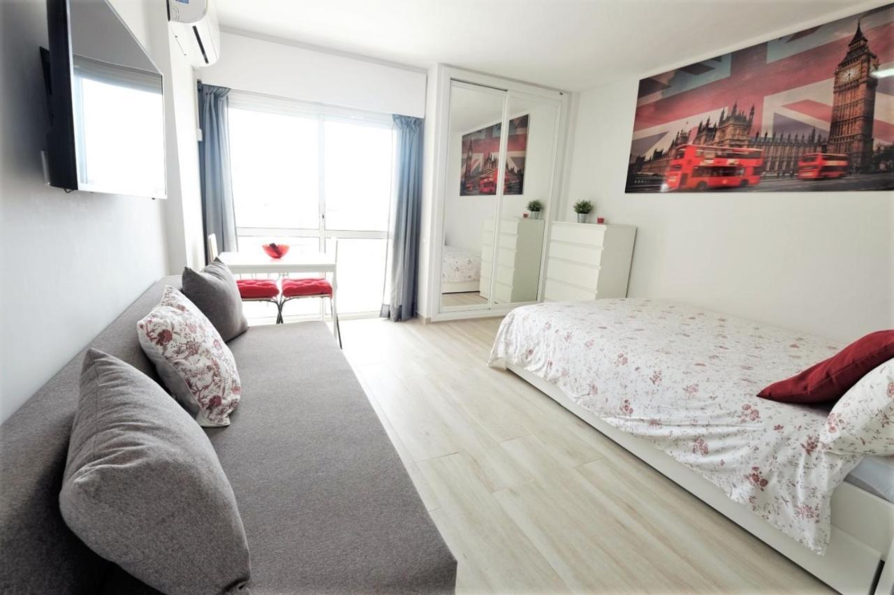 Iris Sea View Benalmadena Apartment Bagian luar foto